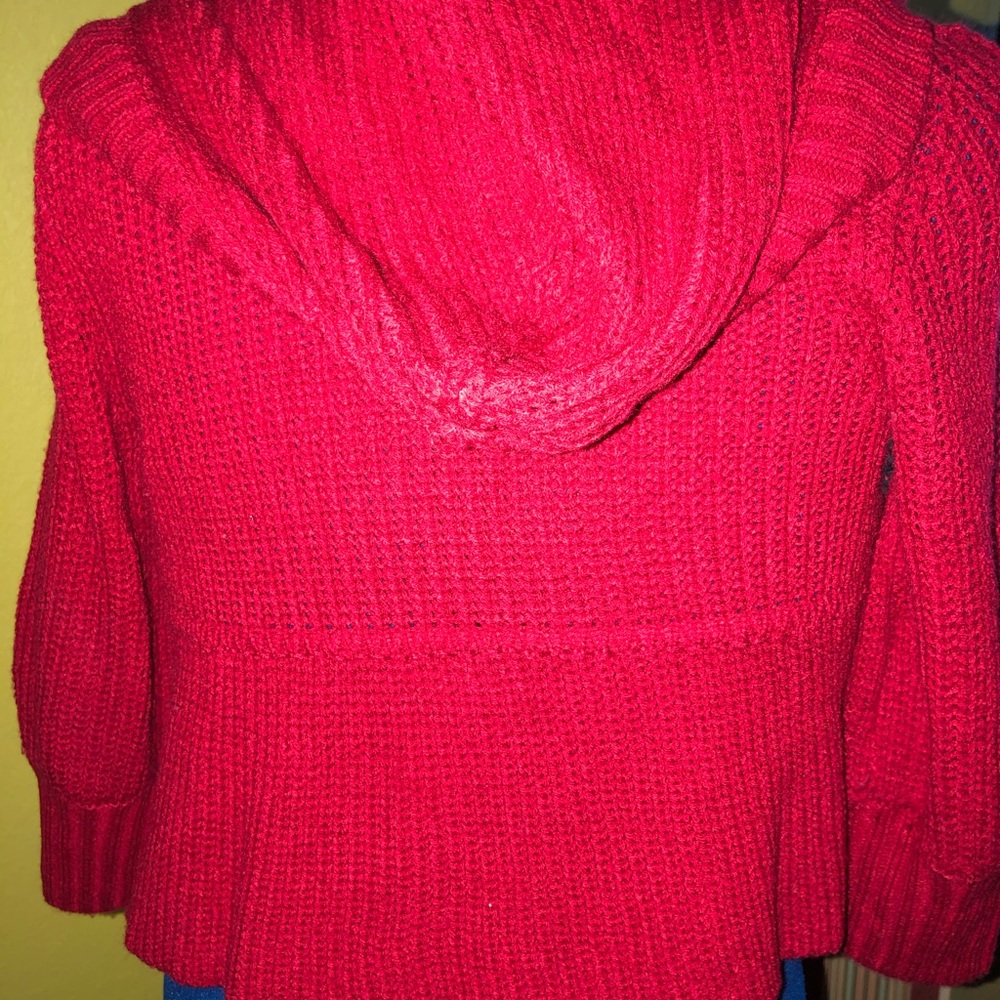 Red sweater - Picture 2 of 3